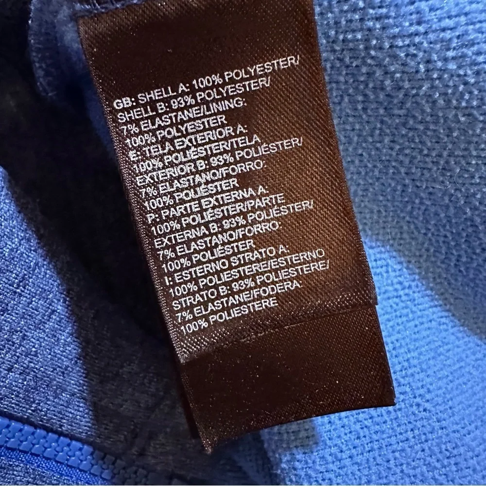 The North Face Men's Canyonlands Hoodie in stretch hardface fleece. Size Large